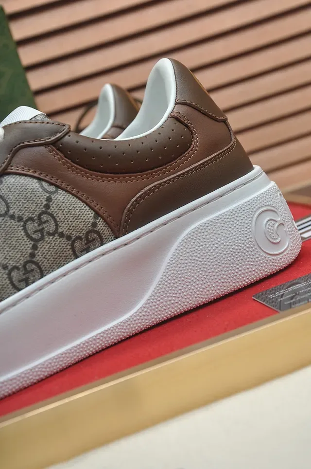 Gucci Marrom Bege GG Monograma Painéis Lona Couro Tênis Lifestyle 9