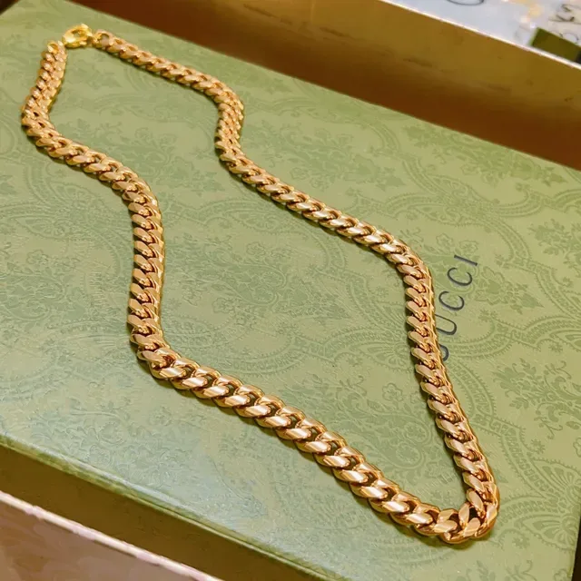 Collier Gucci Chaîne Curb-Link Doré 9