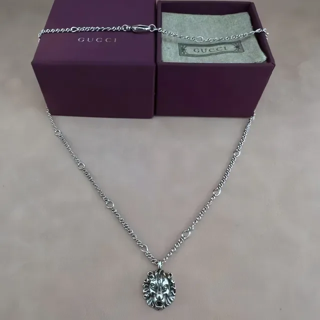 Gucci Dionysus 紫银双色金属狮头吊坠 项链 4
