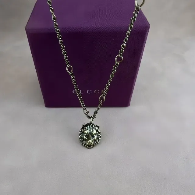 Gucci Dionysus 紫银双色金属狮头吊坠 项链 8