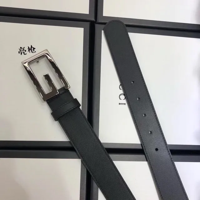 Gucci G-Buckle Ceinture en cuir noir argent interlocking finition métal poli 9