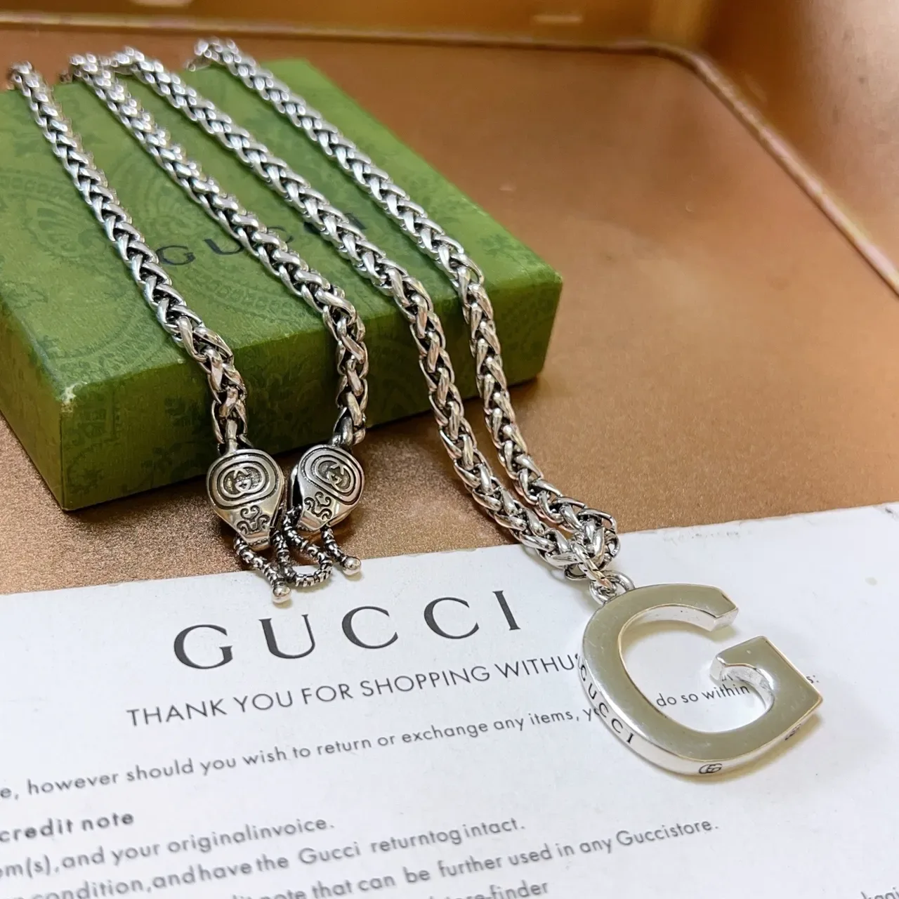 Gucci G-Logo Prata Verde Corrente Trançada Eslabões de Trigo Pingente Aberto Colar 3