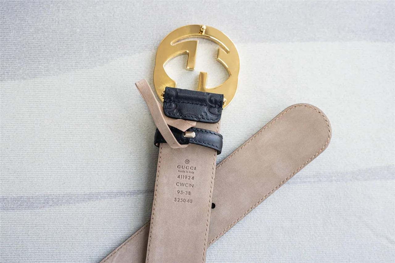 Gucci GG Marmont Black Gold Embossed Monogram Interlocking G Buckle Leather Belt 2