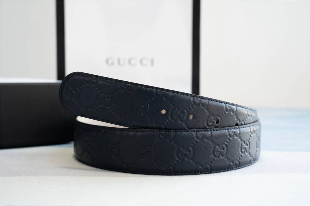 Gucci GG Marmont Black Gold Embossed Monogram Interlocking G Buckle Leather Belt 8