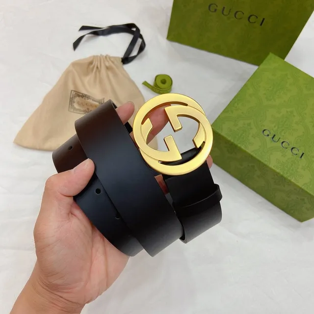 Gucci GG Marmont Ceinture en cuir boucle G entrelacée noire dorée mate 2