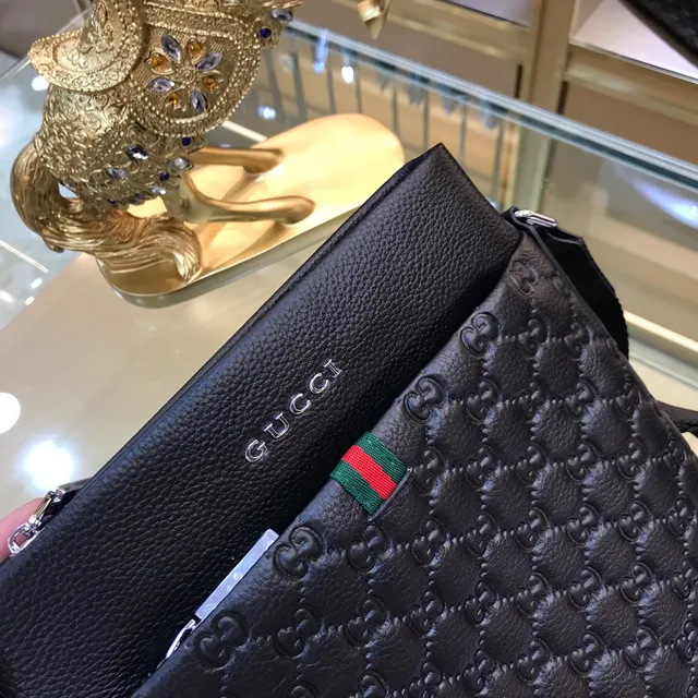 Gucci GG Marmont 黑绿色压花印花皮革 Web 条纹强调信使包 3