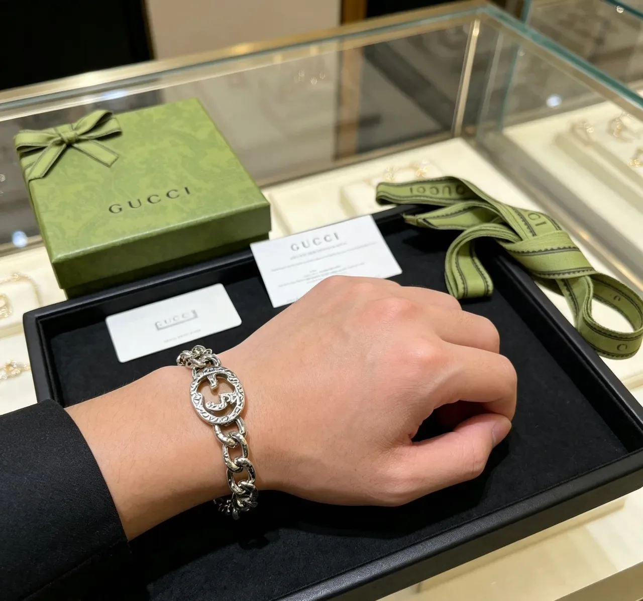 Gucci GG Marmont Pulsera Cadena Tono Plata Grabada Motivo Double-G 5