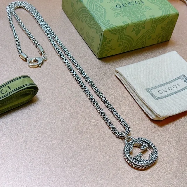 Collier Gucci GG Marmont Chaîne Tressée Interlocking G 6