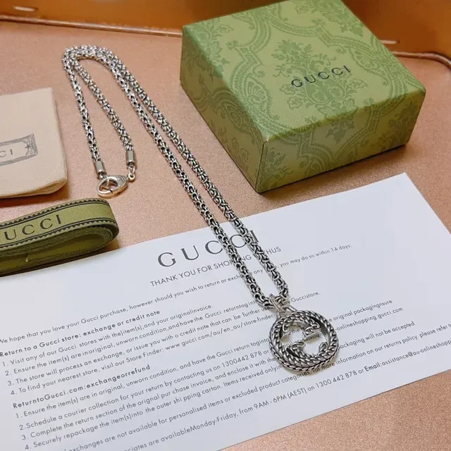 Collier Gucci GG Marmont Chaîne Tressée Interlocking G 9