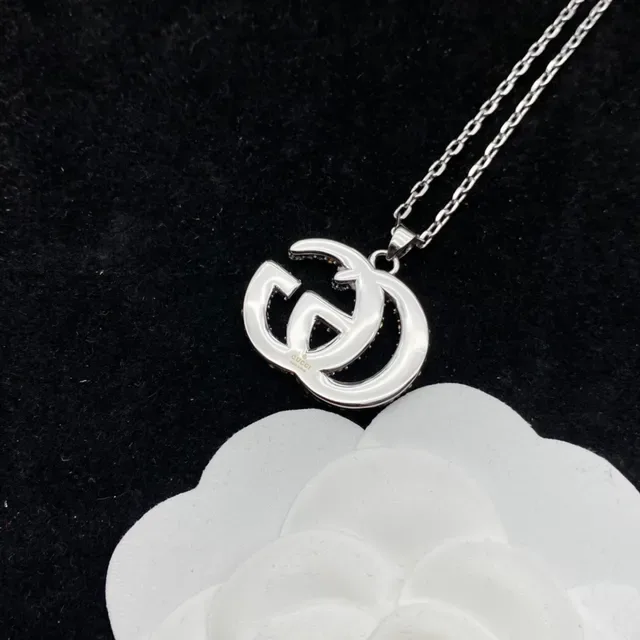 Gucci GG Marmont Pavé Crystal Interlocking G Necklace 3
