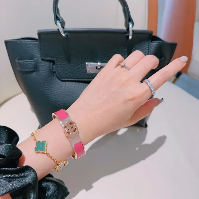 Bracelete Gucci GG Marmont Rosa Esmaltado Dourado com Bisagra 4
