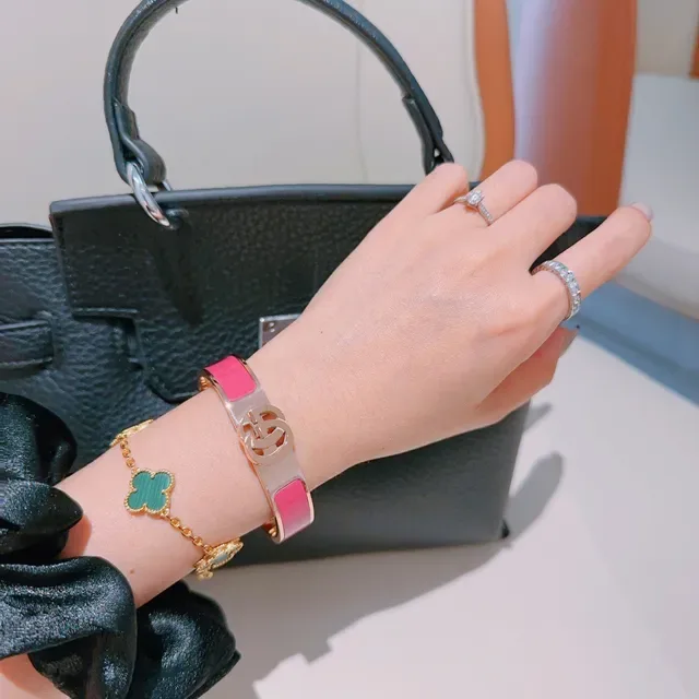 Bracelete Gucci GG Marmont Rosa Esmaltado Dourado com Bisagra 8