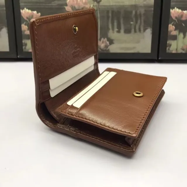 Gucci GG Marmont 棕色绗缝短钱包 5