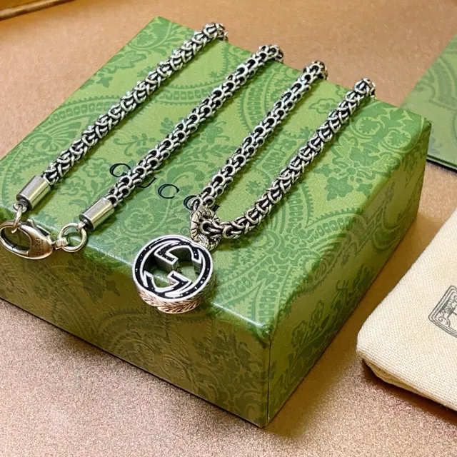 Gucci GG Marmont রূপালি কালো বাইজেন্টাইন-লিংক চেইন ইন্টারলকিং ডাবল জি পেন্ড্যান্ট নেকলেস 4
