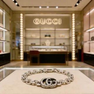 Gucci GG Marmont إسورة سلسلة كرب كثيفة فضية نسيج حبل ملتوي إغلاق مزدوج جي