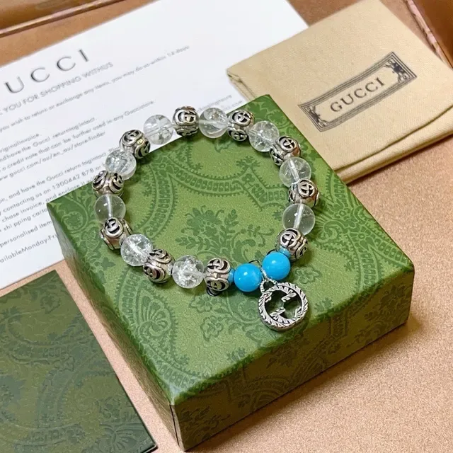 Bracelete Gucci GG Marmont Azul Transparente Interlocking G Charms Mix de Contas de Cristal e Turquesa 2