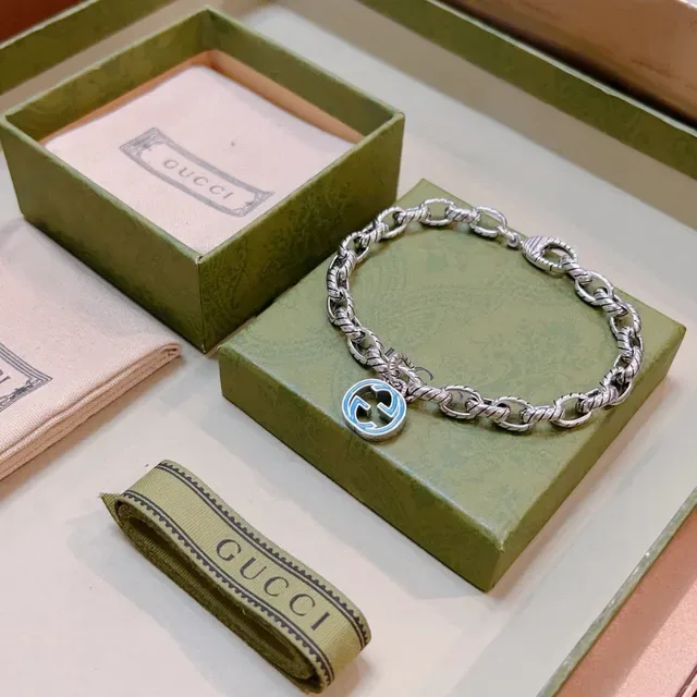 Gucci GG Marmont 扭绳链珐琅 GG 魅力手链 7