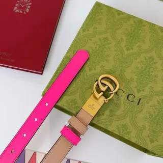 Gucci GG Marmont Cinturón de cuero de dos tonos rosa y beige