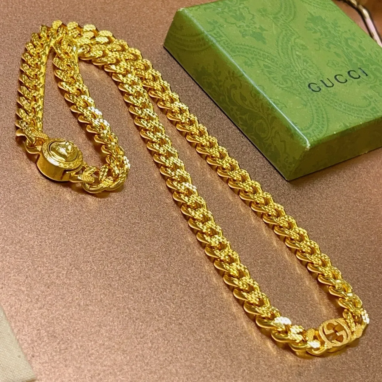 গুচ্ছি সোনা Curb-Link Chain Faceted Polished Links হার 7
