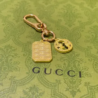 Gucci Gold Green Metal Double G Logo Charm Jewelry