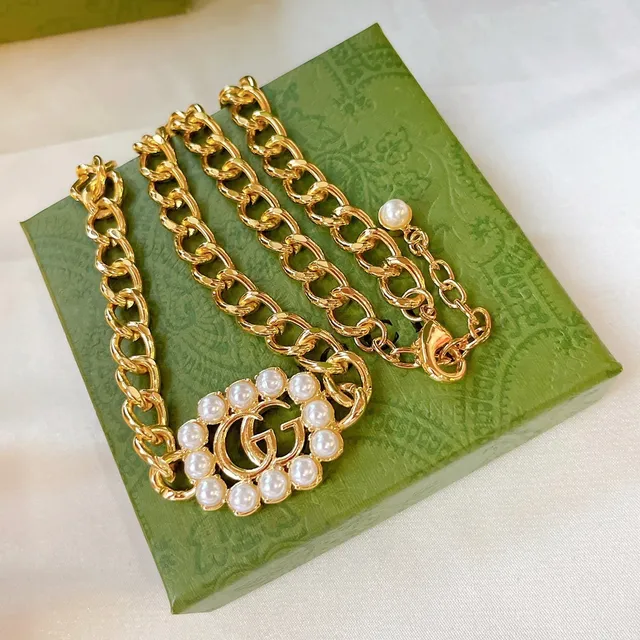 Gucci সোনালী সাদা Curb পার্ল-এমবেলিশড Double G Logos চেইন ব্যাগ 6