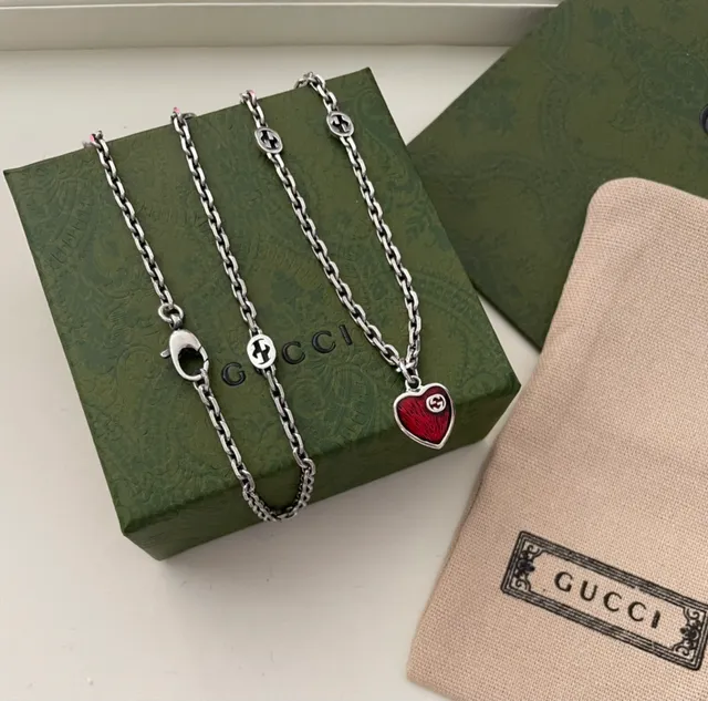 Gucci Heart Collection Red Enamel and Interlocking G Chain Bracelet 5