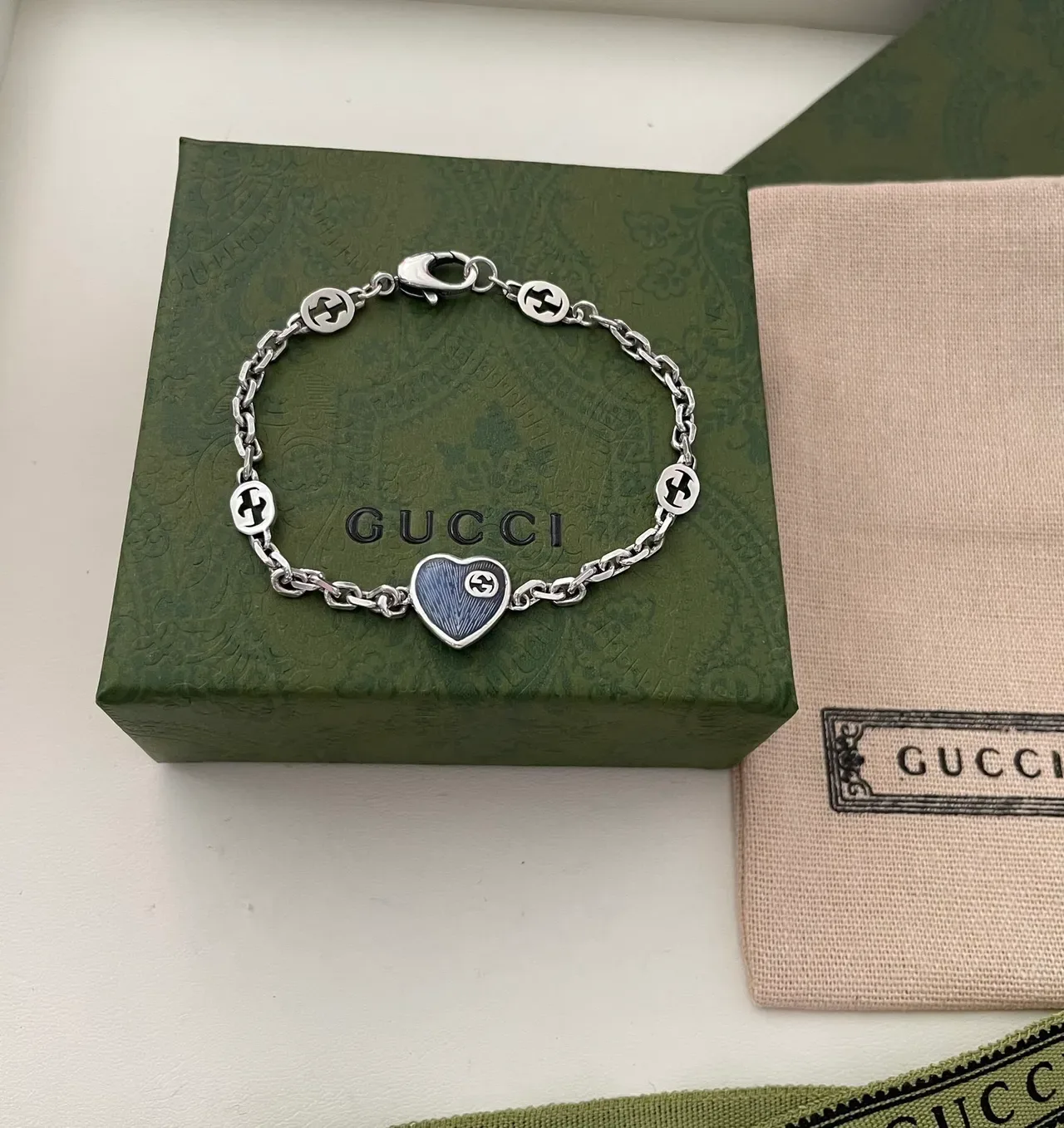 Gucci Pendentif Cœur Chaîne Curb Argent Bleu Émaillée 5