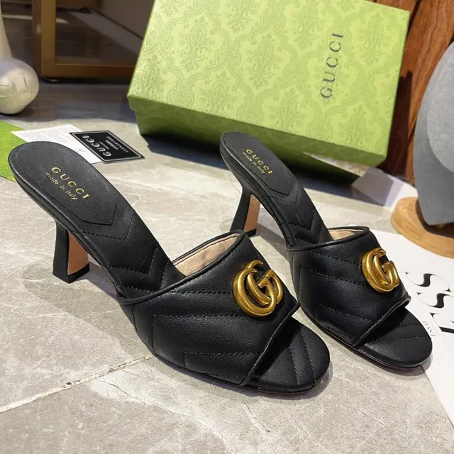 Gucci Horsebit 1955 काली सोने की क्विल्टेड चमड़ी interlocking G बकिल ब्लॉक हील 9