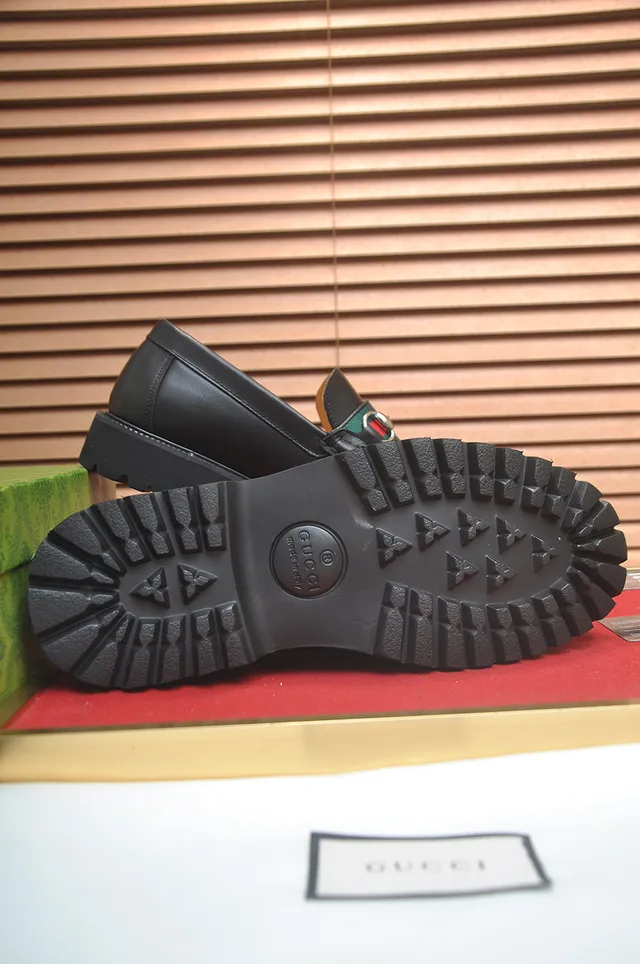 Gucci Horsebit 1955 لوفر جلد أسود وأخضر مع حزام 3