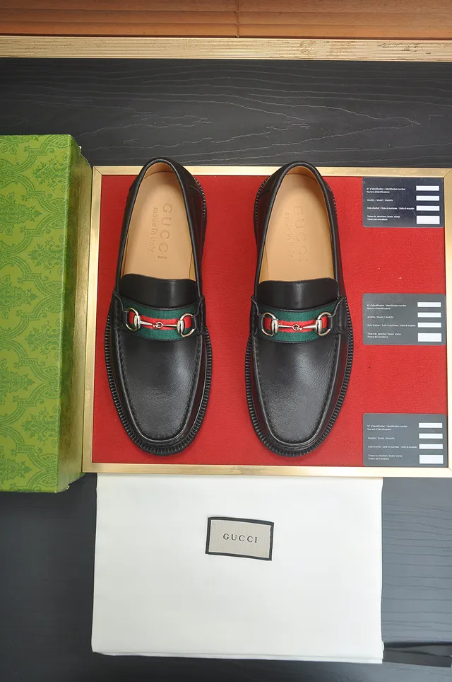 Gucci Horsebit 1955 لوفر جلد أسود وأخضر مع حزام 5