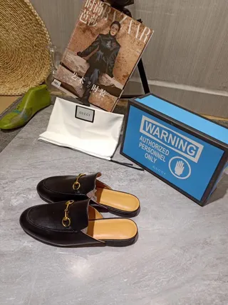 Gucci Horsebit 1955 黑色皮革金 Horsebit 穆勒乐福鞋 9