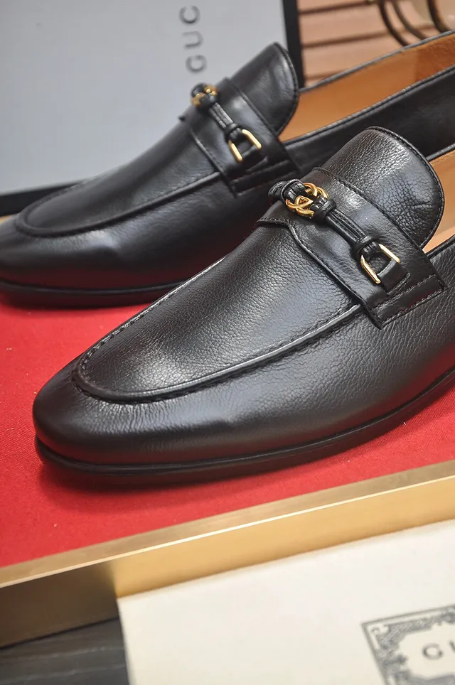 Gucci Horsebit 1955 黑色粒面皮革乐福鞋 8