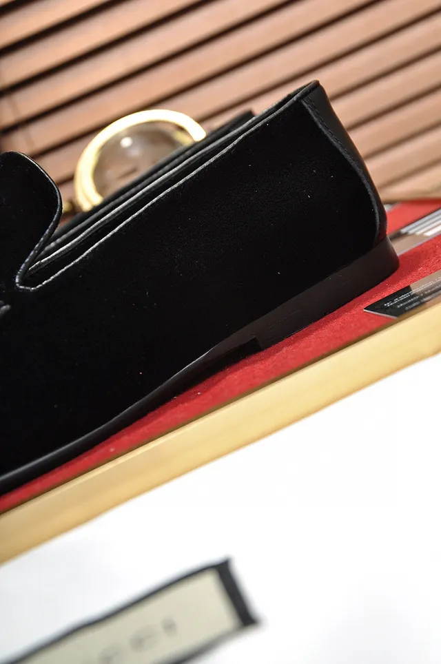 Gucci Horsebit 1955 কালো ভেলভেট এমব্রয়ডার্ড মধুমক্ষি লুফার 2