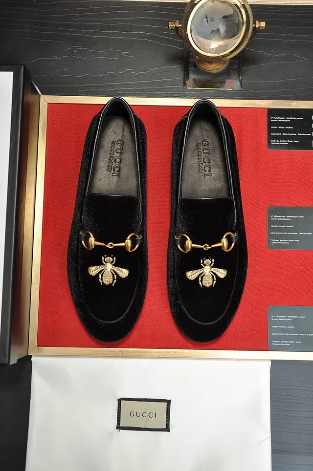 Gucci Horsebit 1955 কালো ভেলভেট এমব্রয়ডার্ড মধুমক্ষি লুফার 9
