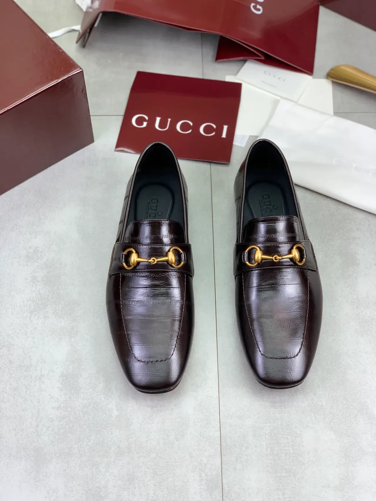 Gucci Horsebit 1955 棕色金扣鳄鱼纹皮革乐福鞋 5