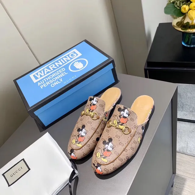 Gucci Horsebit 1955 Mickey Mouse impression loafers 5