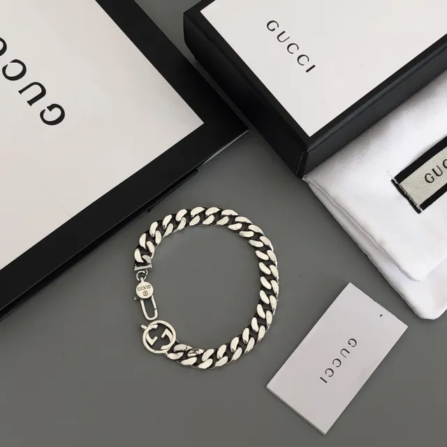 Gucci Interlocking G Curb-Link Silver-Tone Bracelet 5