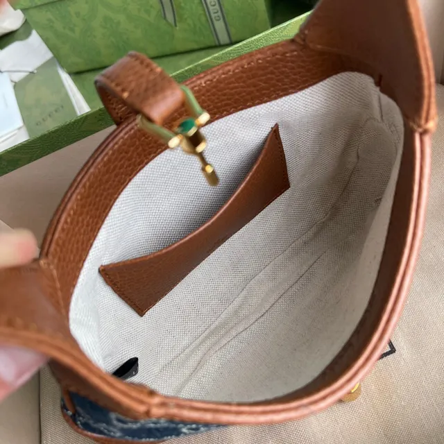 Gucci Jackie 1961 ডেনিম GG Monogram Tan Leather Boston Bag 3
