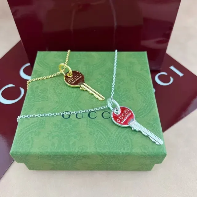 Gucci Key Pendant Red Silver Enamel Disc Necklace 8