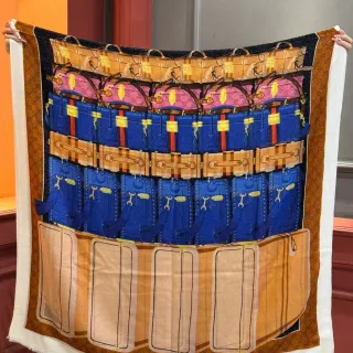 Gucci लुगेज-प्रिंट भूरी और नीली सिल्क स्कार्फ