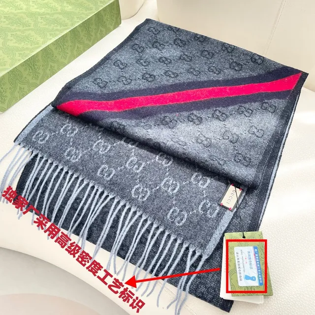 Gucci وشاح كشمير أحمر وأسود نمط مربعات منسوج نسيج صوفي مثل 5