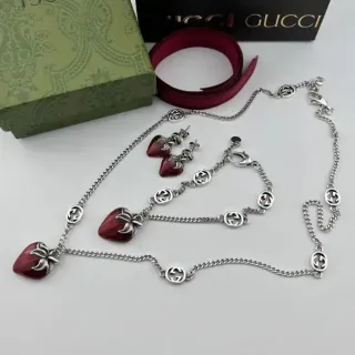 Gucci Red Silver Strawberry Enamel Pendants Interlocking G Logo Chain Links Necklace