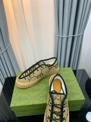 Gucci Rhyton bege monograma lona lifestyle tênis 2