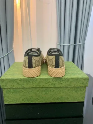 Gucci Rhyton bege monograma lona lifestyle tênis 6