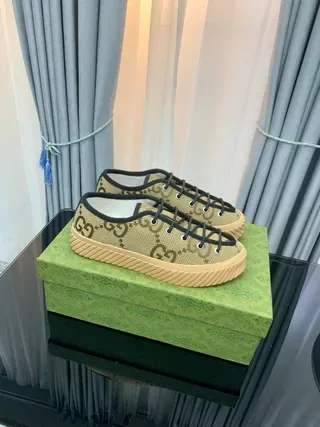 Gucci Rhyton bege monograma lona lifestyle tênis 7