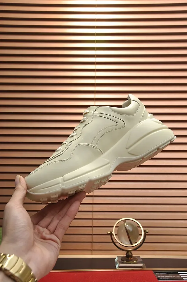 Gucci Rhyton Beige Vermelho Couro Superior Tira Web Sneakers Lifestyle 3