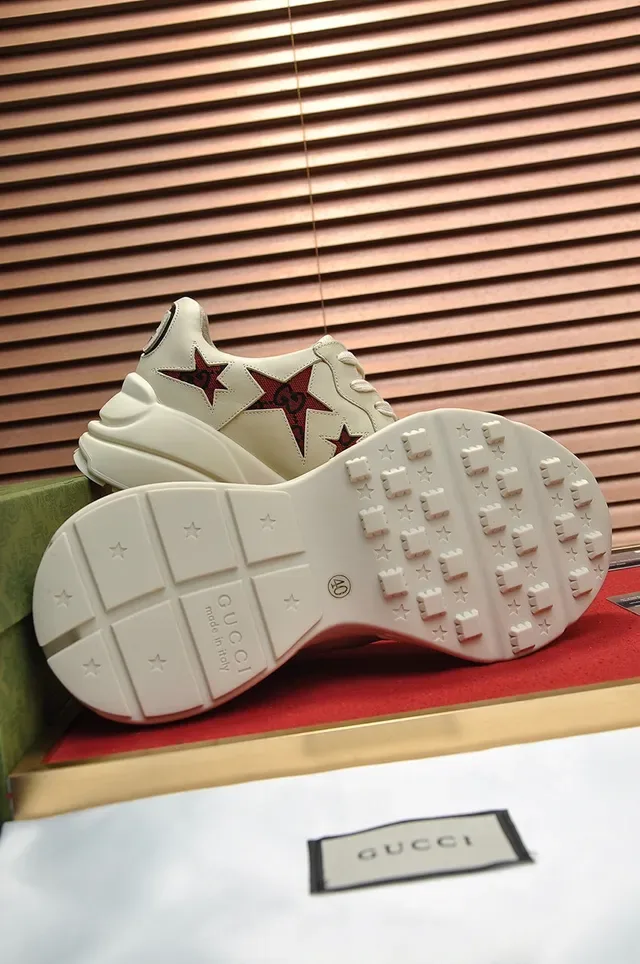 Gucci Rhyton Beige Suela Roja Appliqués Estrella Zapatillas Chunky 5