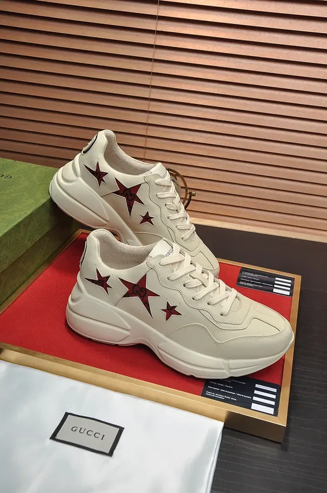 Gucci Rhyton Beige Suela Roja Appliqués Estrella Zapatillas Chunky 6