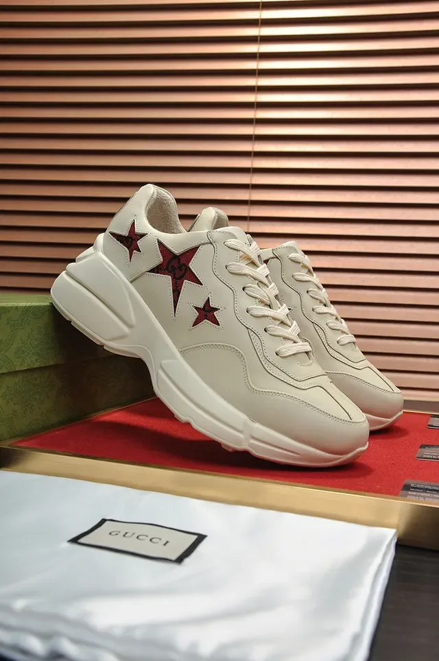 Gucci Rhyton Beige Suela Roja Appliqués Estrella Zapatillas Chunky 8