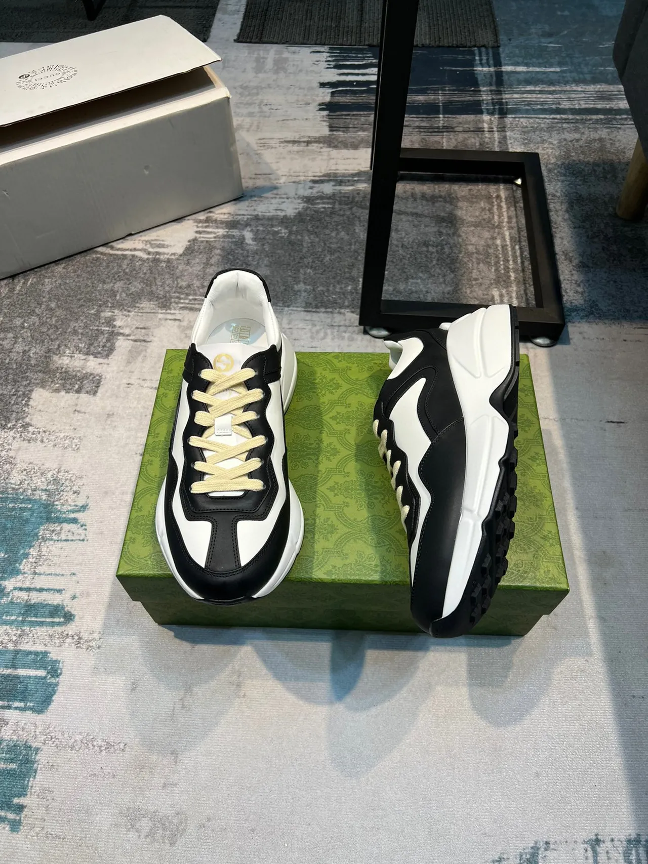 Gucci Rhyton Black and White Leather Chunky Sneakers 8